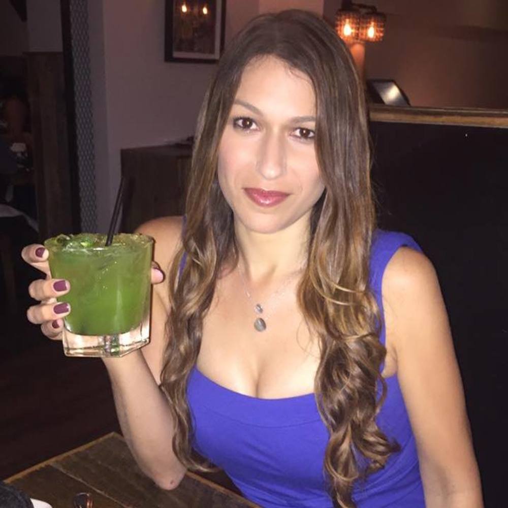 Meet your Posher, Nili